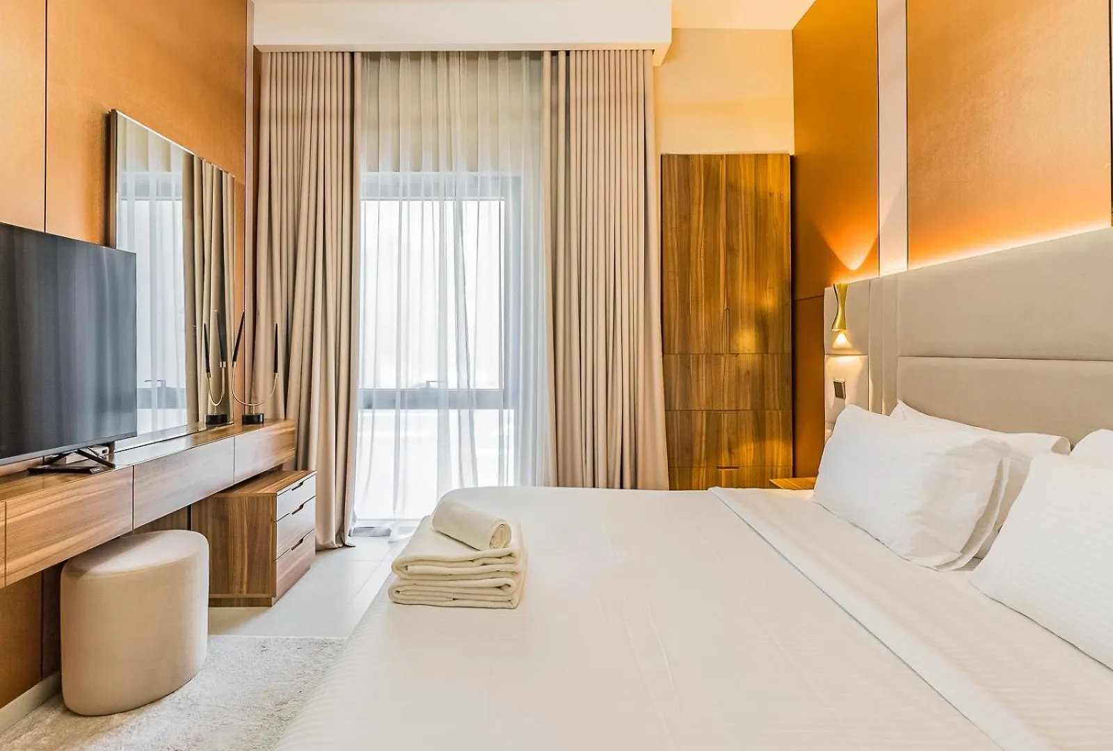 Beach Escape 1Br-Vida Residences Creek Beach Dubai Apartment